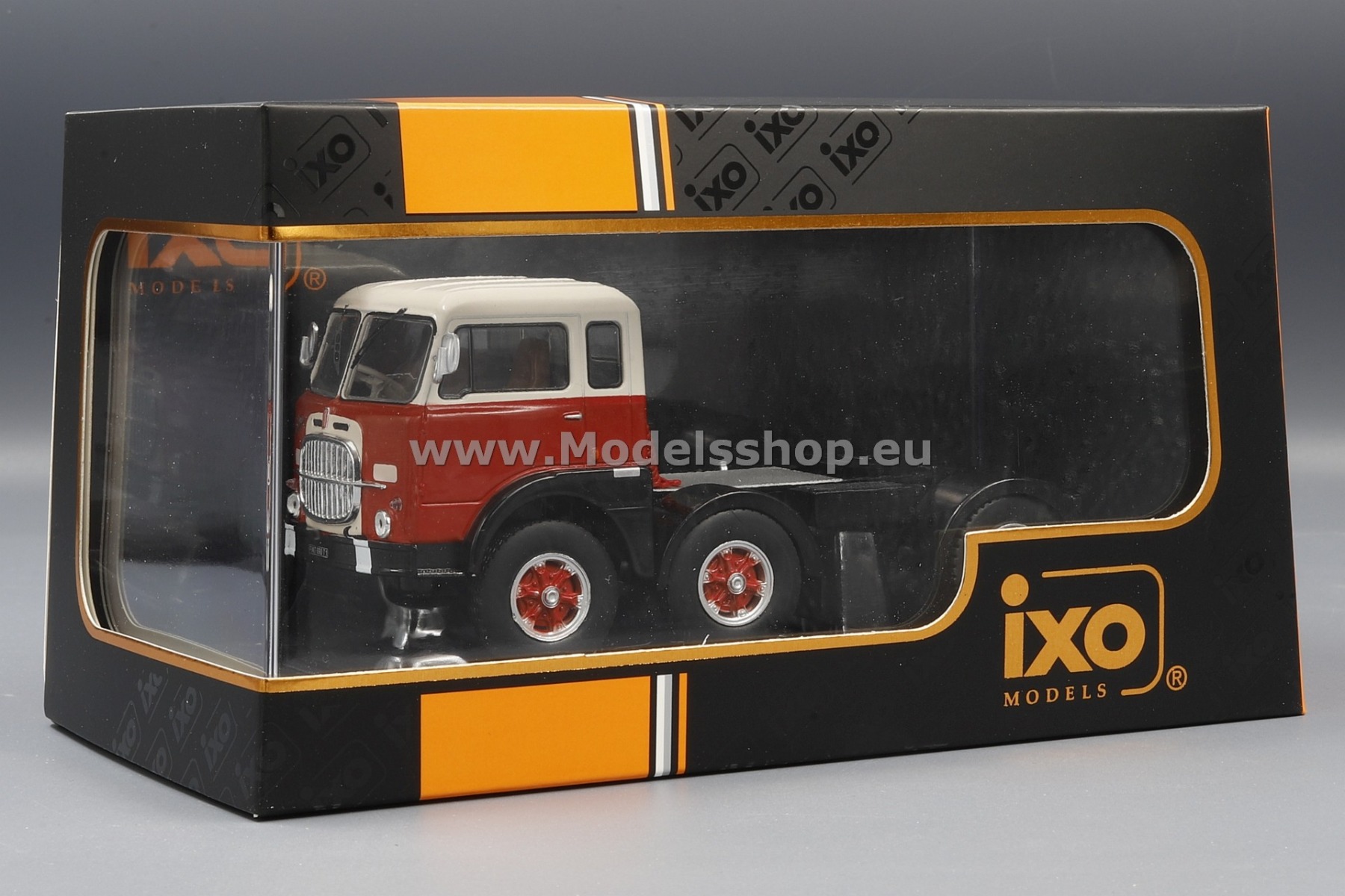 Fiat 690 T1 tractor truck, 1961 /red - white/