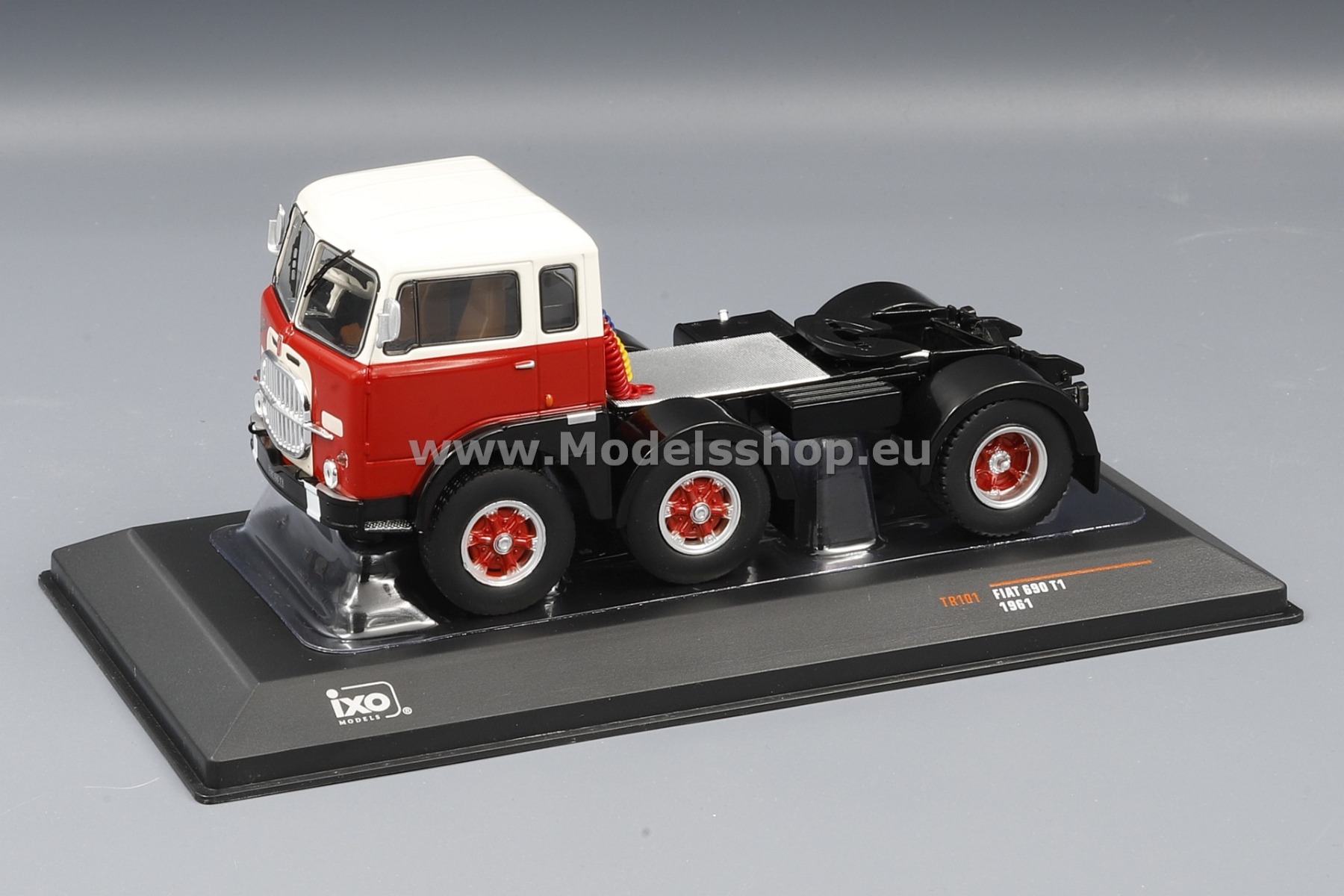 Fiat 690 T1 tractor truck, 1961 /red - white/