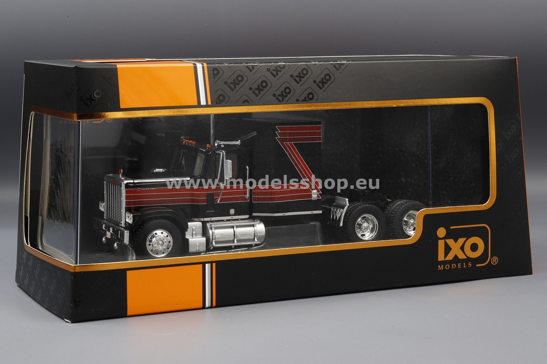 イクソ 1/43 GMC ジェネラル 1980 ベージュ/オレンジ