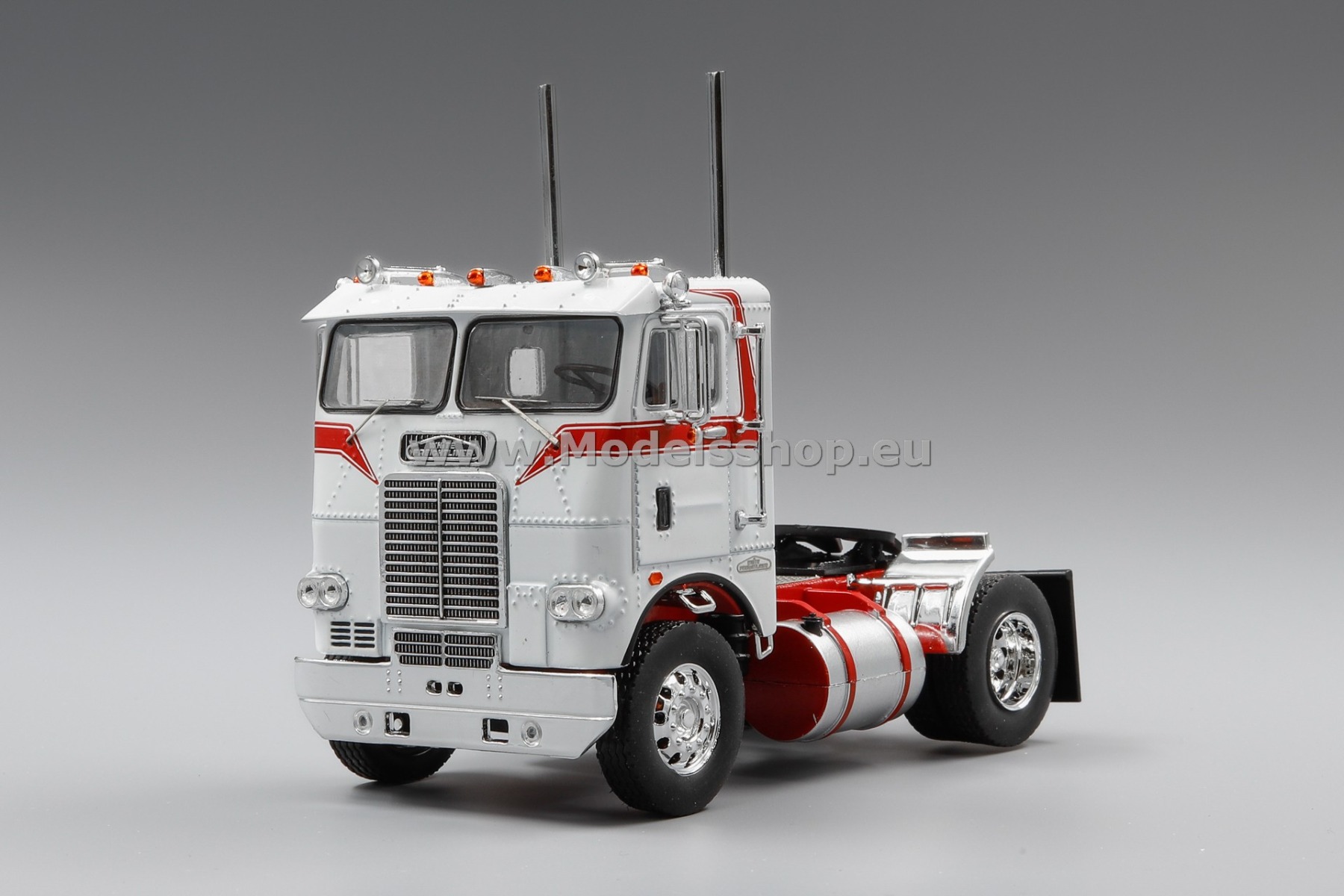 IXO TR128.22 Freightliner Coe tractor truck, 1976 /white - red/