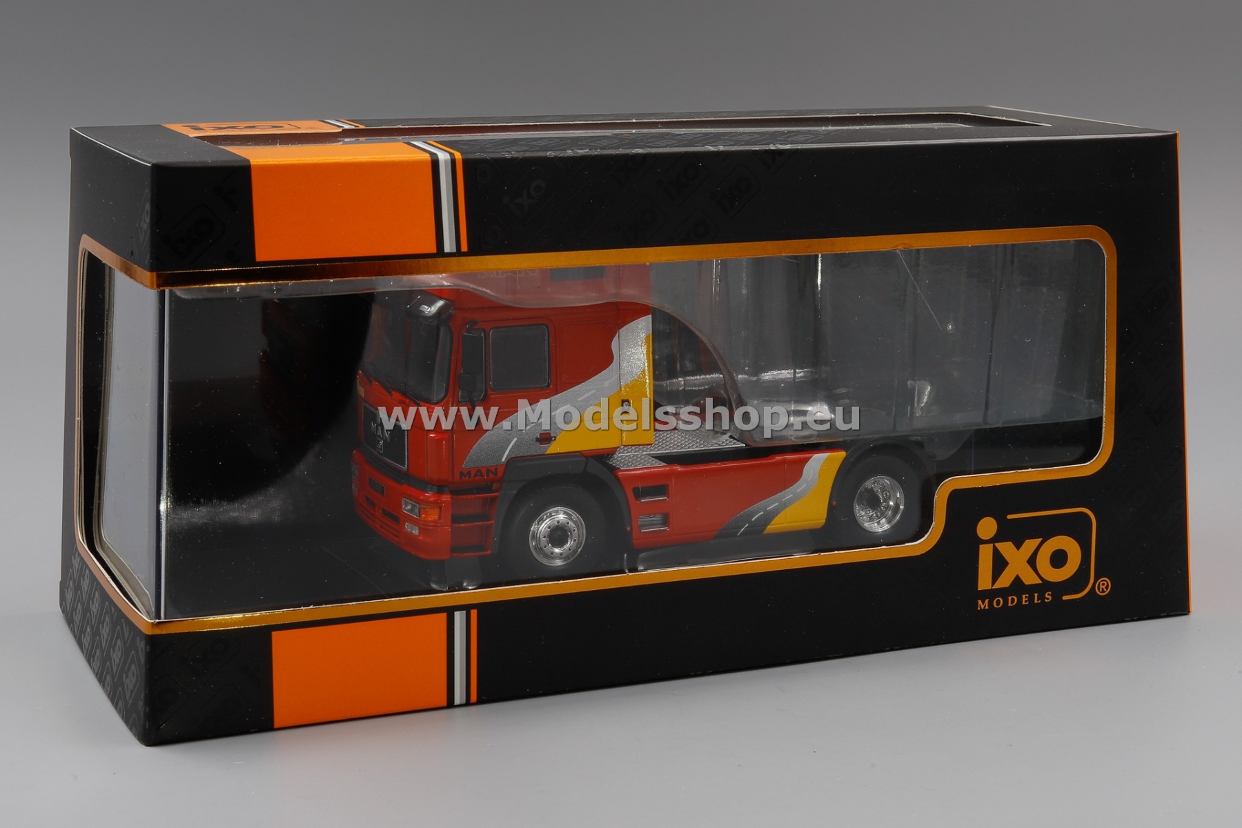 IXO TR138.22 MAN F 2000 tractor truck, 1994 /red - decorated/