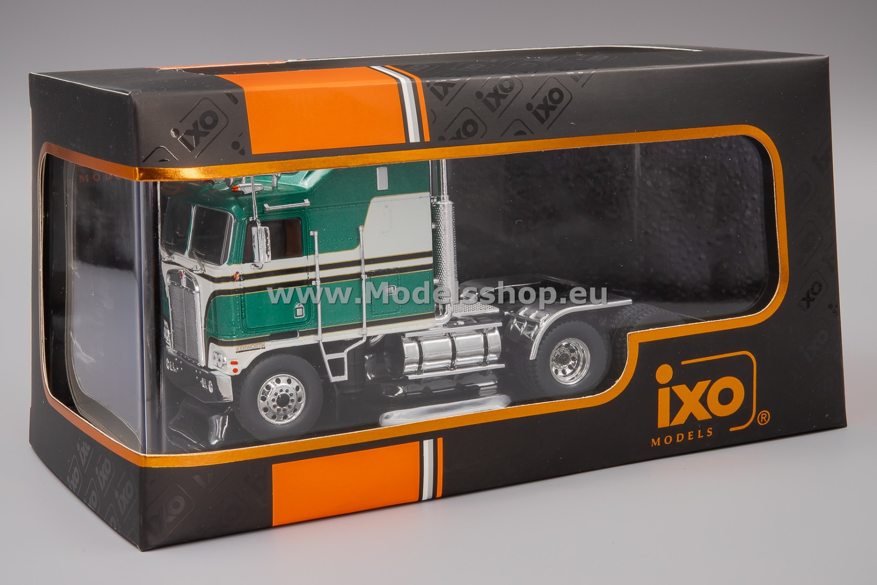 IXOTR182.22 Kenworth K100 Aerodyne tractor truck, 1976 IXOTR182.22 Kenworth K100 Aerodyne tractor truck, 1976