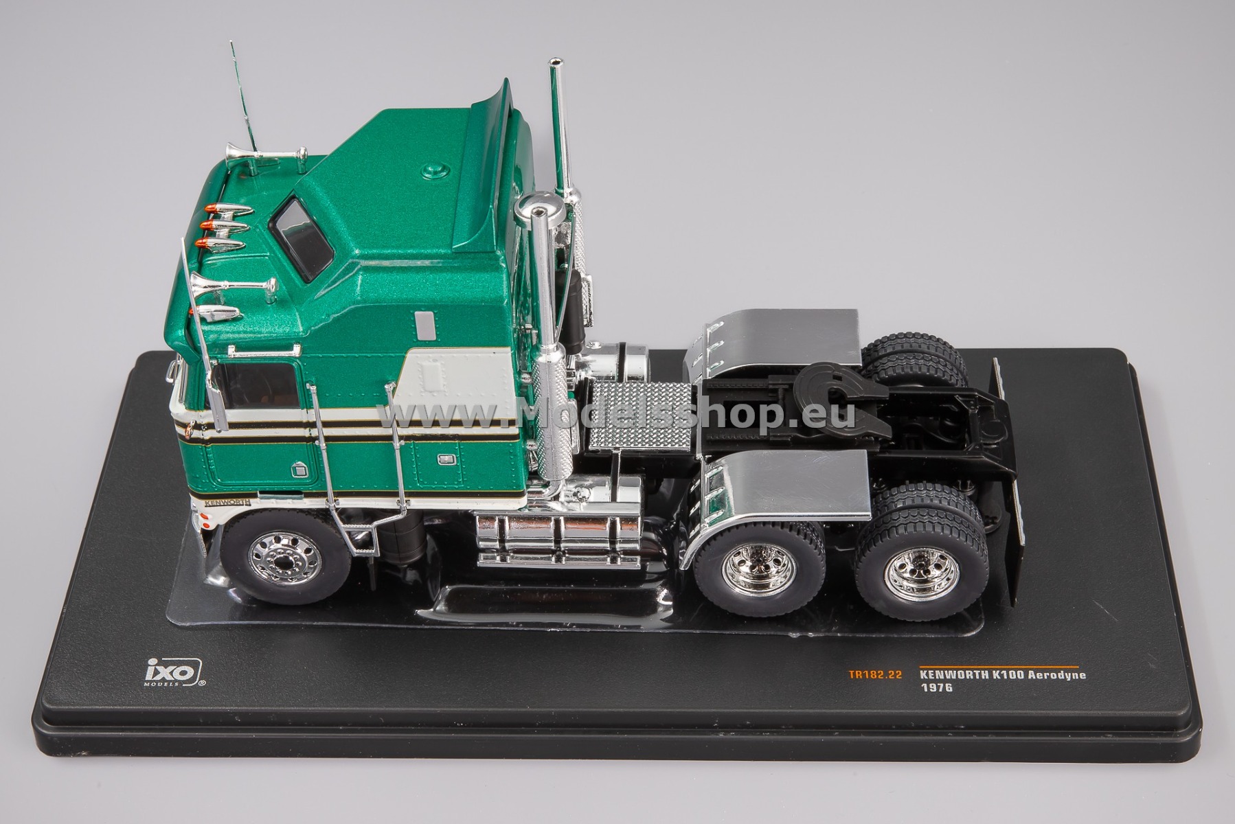 IXOTR182.22 Kenworth K100 Aerodyne tractor truck, 1976 IXOTR182.22 Kenworth K100 Aerodyne tractor truck, 1976