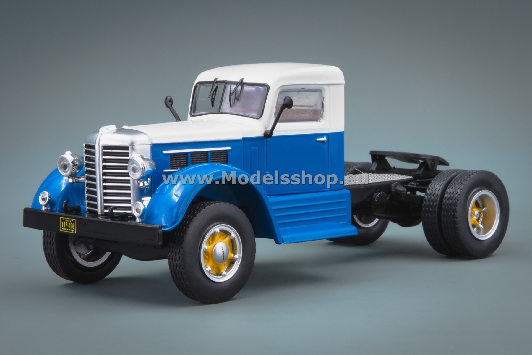 IXOTR205.22 Federal 45 M 1946, tractor truck /blue - white/