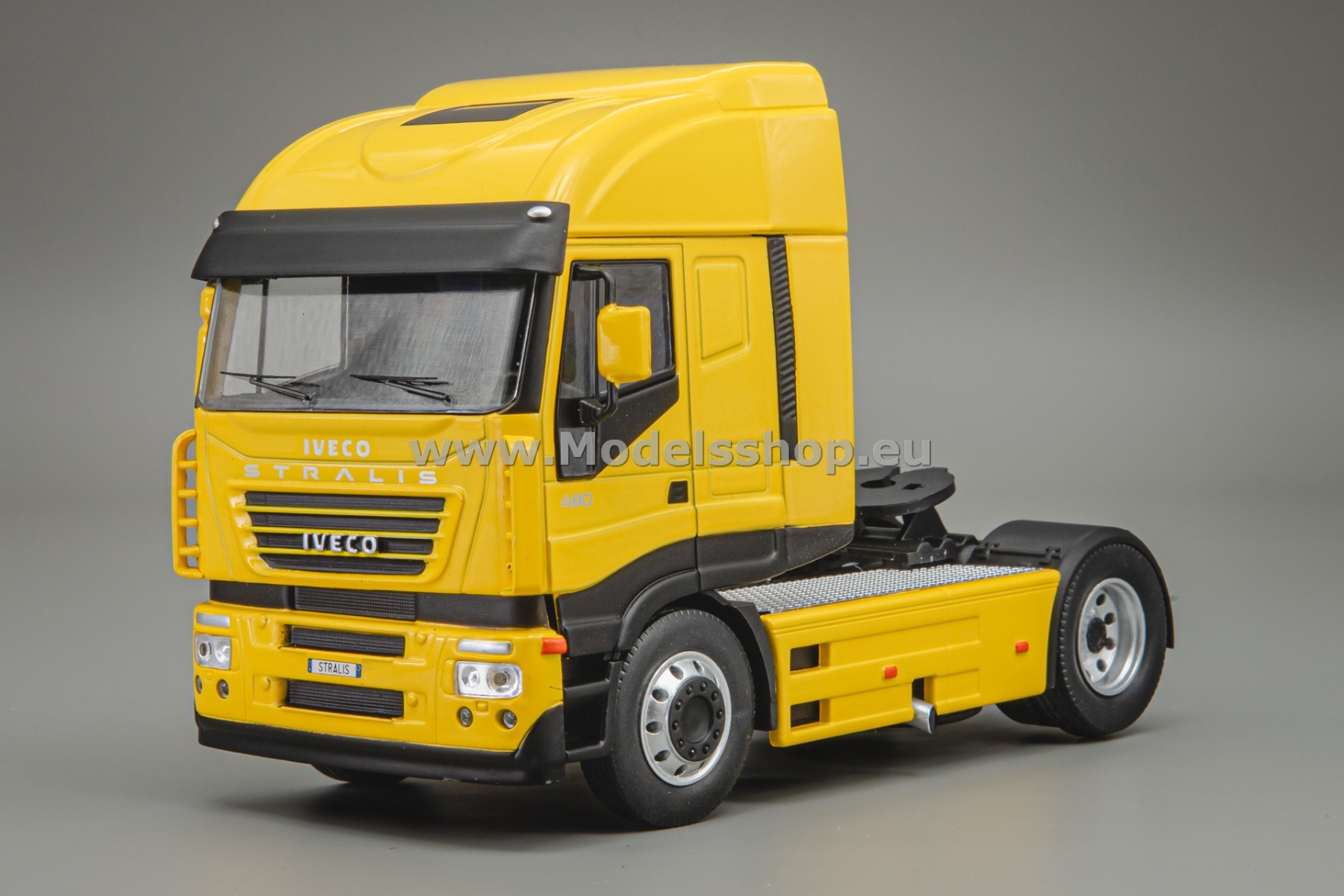 IXOTR223.22 Iveco Stralis tractor truck, 2002 /yellow/