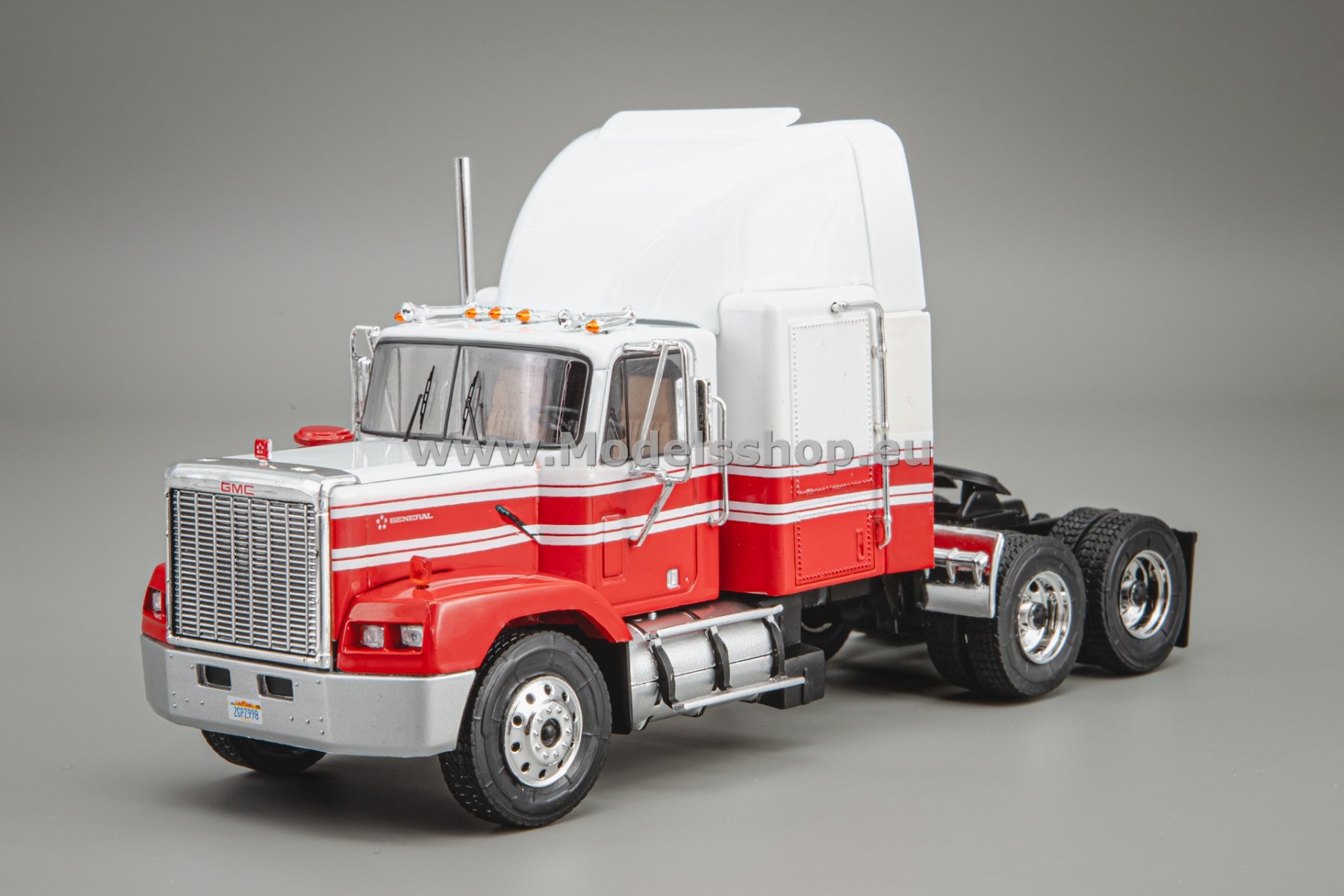 IXOTR224.22 GMC General tractor truck, 1980 /red - white/
