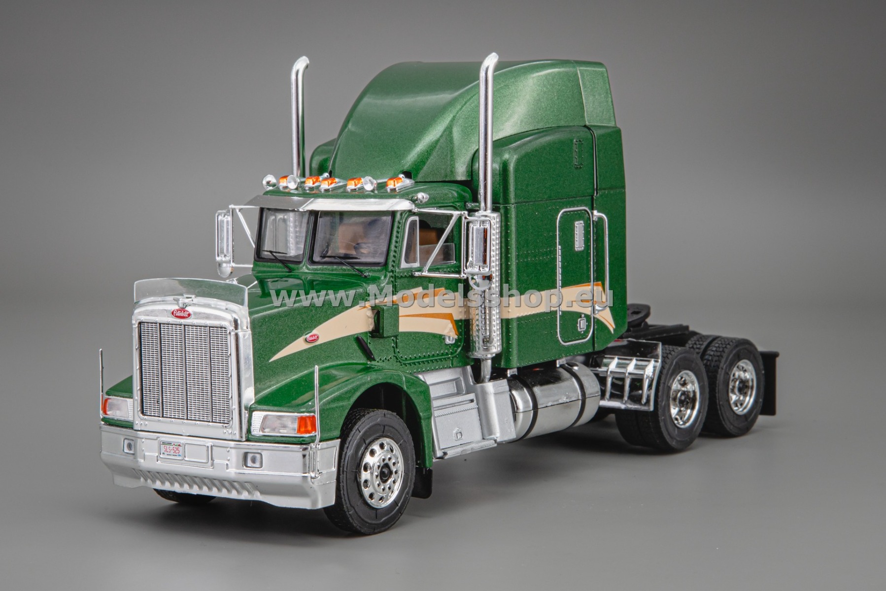 IXOTR232.22 Peterbilt 377 A/E tractor truck, 1998 /dark green metallik/