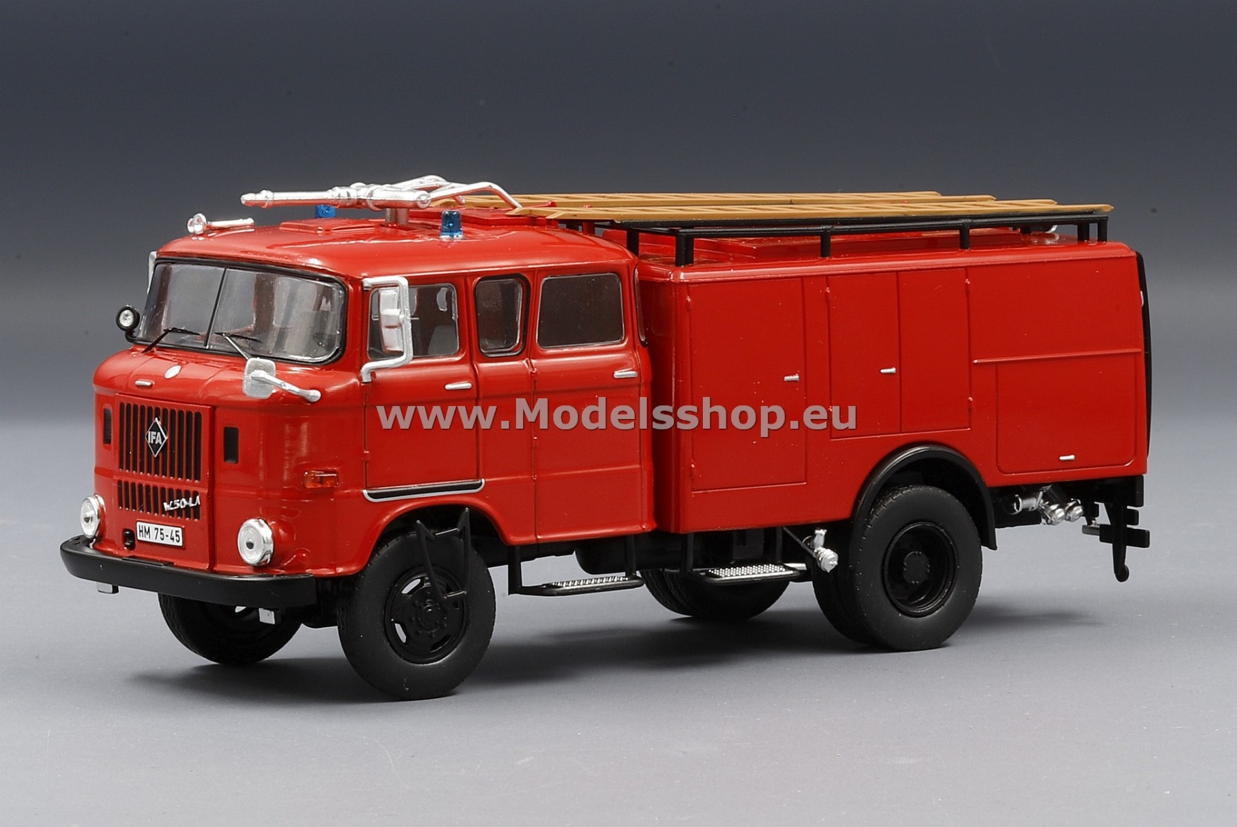 IXO TRF025 Fire engine IFA W50 TLF 16 /red/