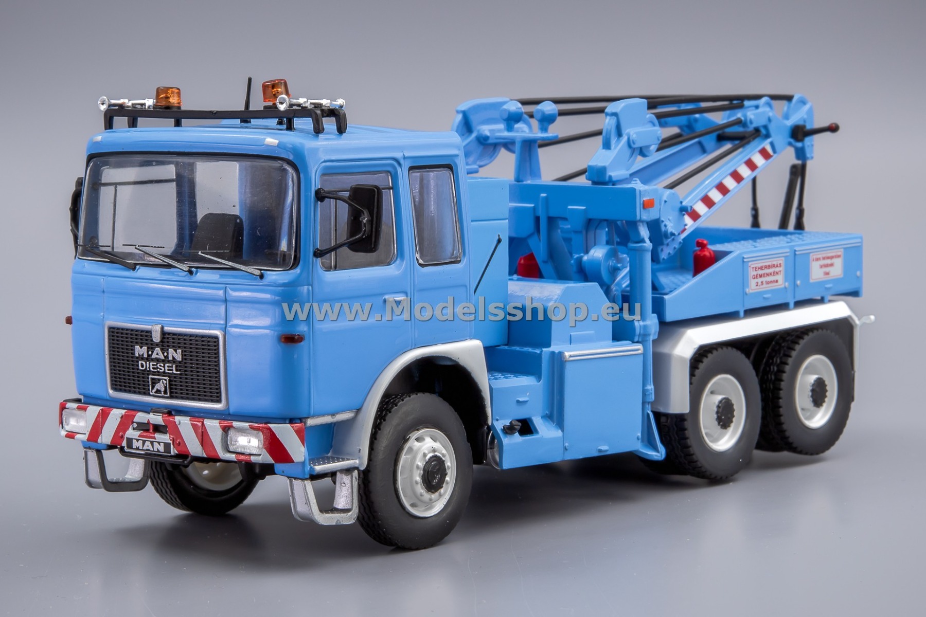 IXOTRU043B.22 MAN F8 26.281 recovery vehicle / tow truck /blue/