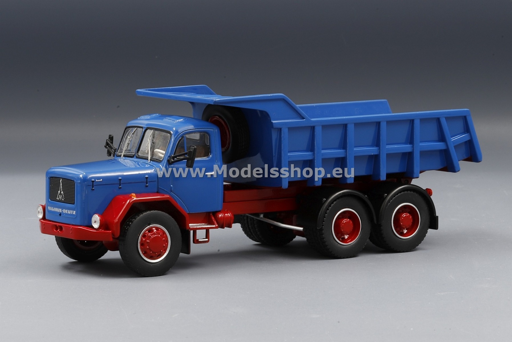 IXO TRUD004 Magirus Jupiter 6x6, dump truck /blue - red/