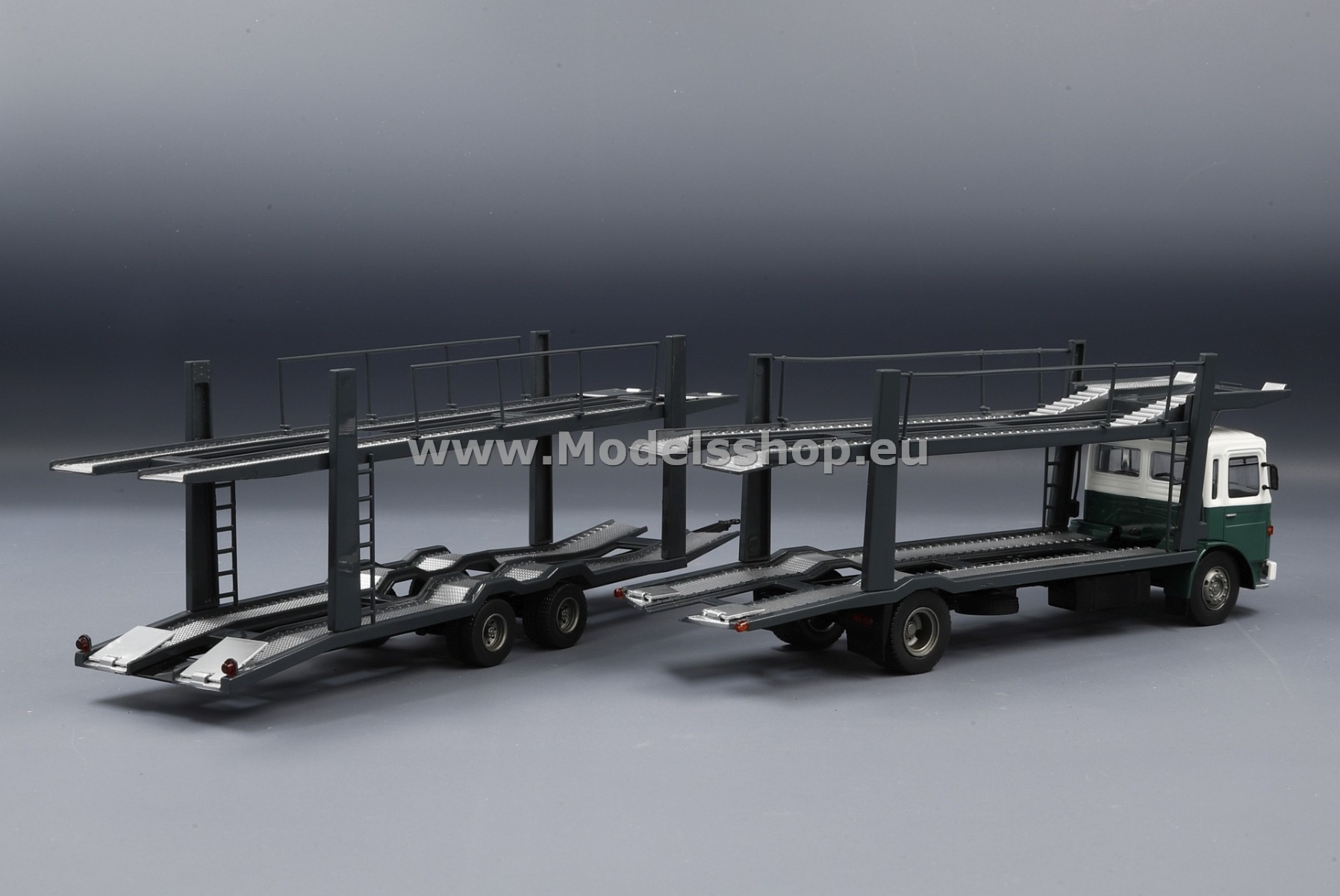 1/43 MANトレーラー MAN (Car transporter with trailer) 1970 Green and White