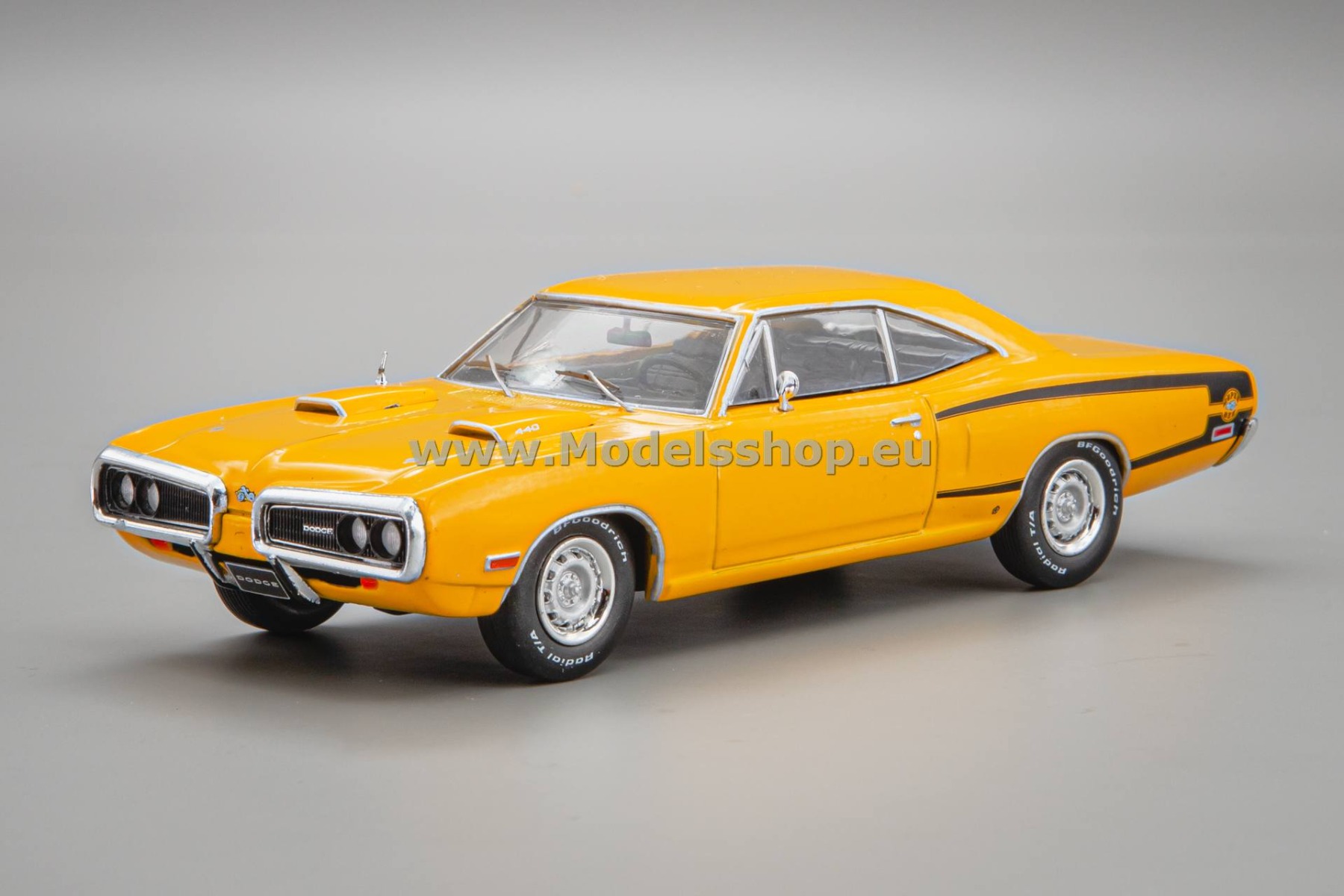 IXOU43RDC011 Dodge Coronet Super Bee, 1970 /yellow/