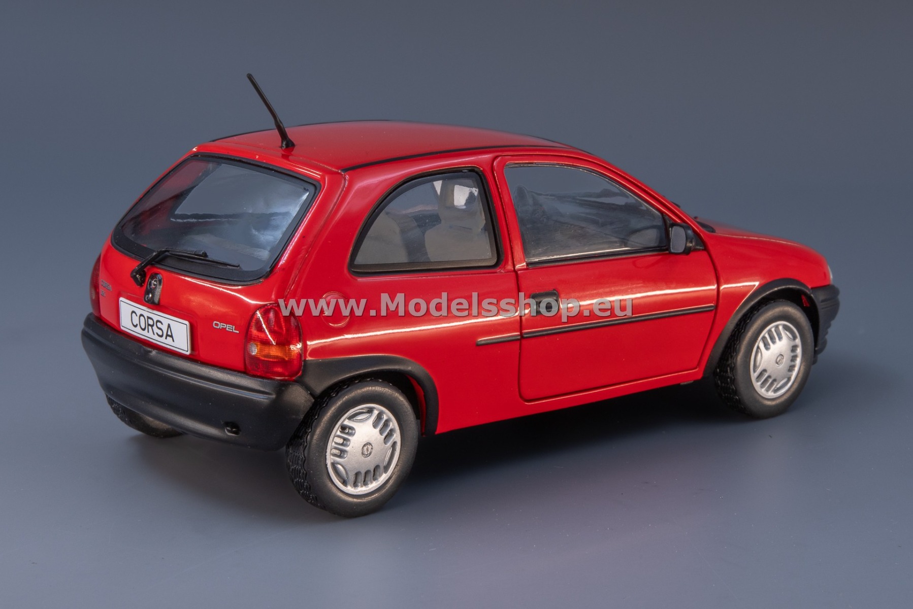 WhiteBox WB124191-O Opel Corsa B, 1993 /red/