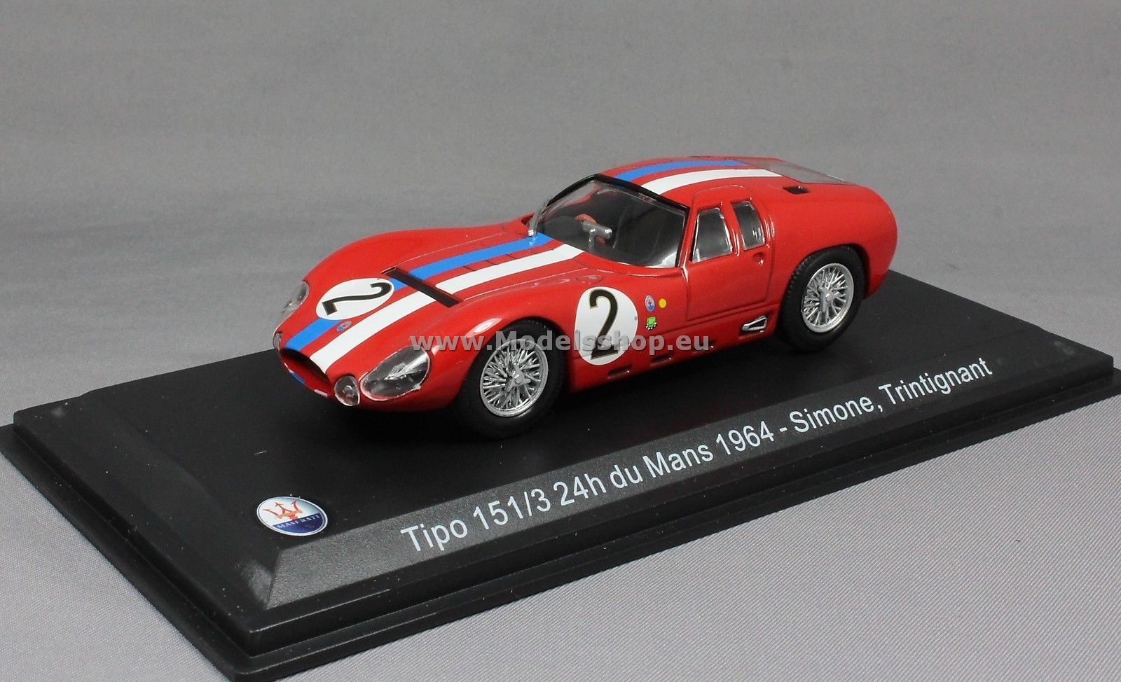 WhiteBox WBS044 Maserati Tipo 151/3 RHD, Nr. 2, Maserati France , 24 h Le Mans, A Simon/M. Trintignant/, 1964 /red with blue and white stripe/