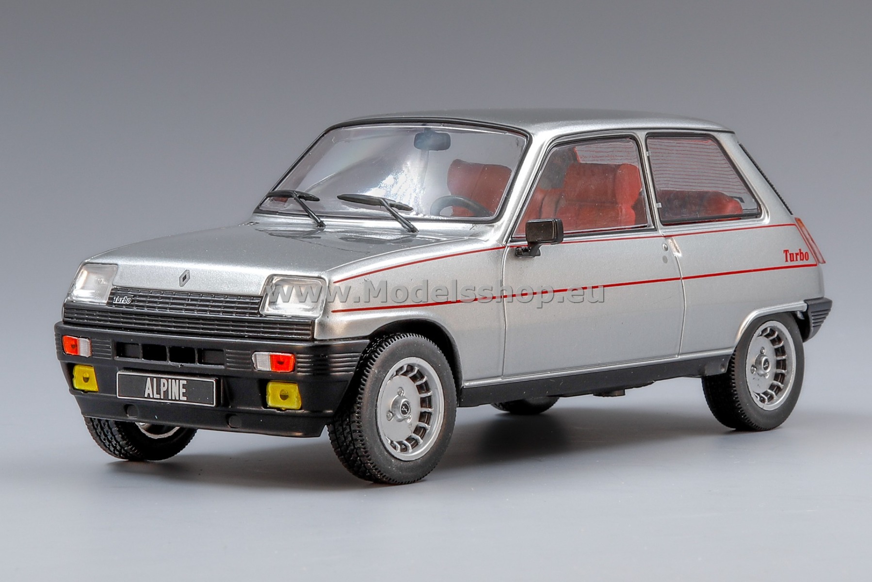 WhiteBox WB124152 Renault 5 Alpine Turbo, 1982 /silver - decorated/