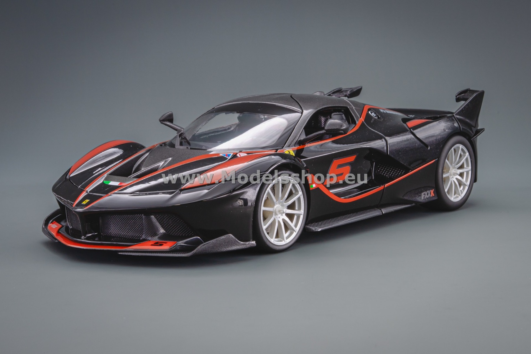 Bburago Ferrari FXX-K /black - red/ 18-16010
