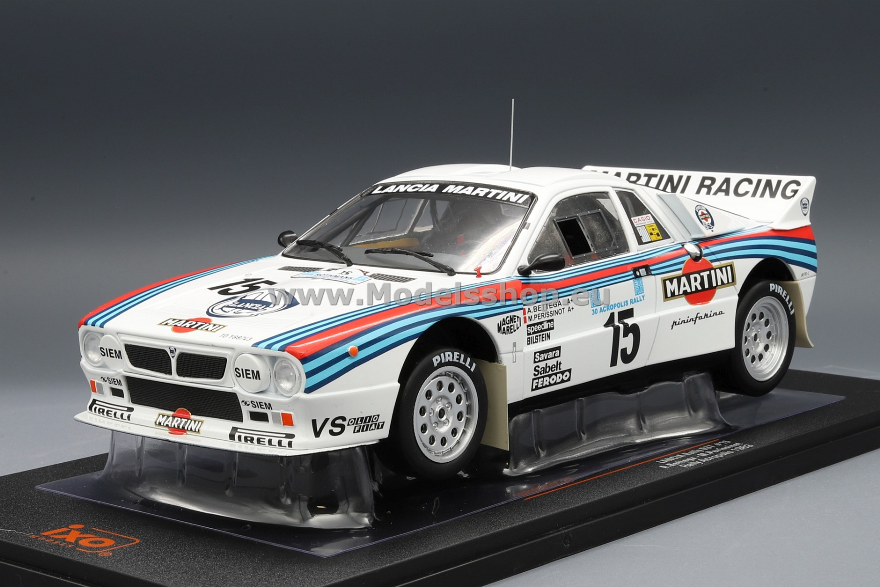 The Rally Legends Lancia 037 Group B RTR RC Car 1/10 4wd