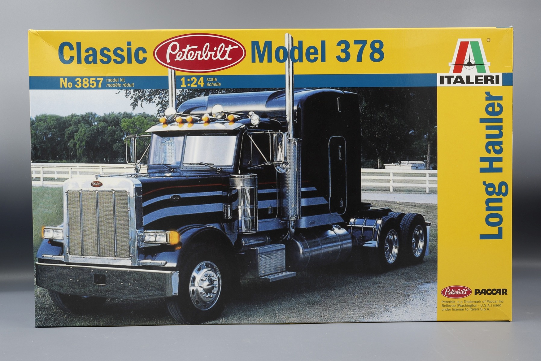 洋書 Peterbilt: Long-Haul Legend J・E・ビーチ（1/64 DCP / FIRST 