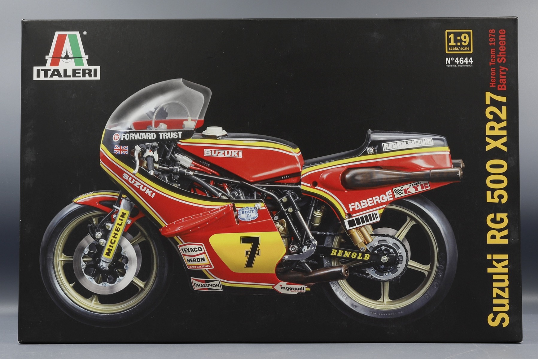 Italeri IT4644 Suzuki RG500 XR27 Team Heron - Barry Sheene