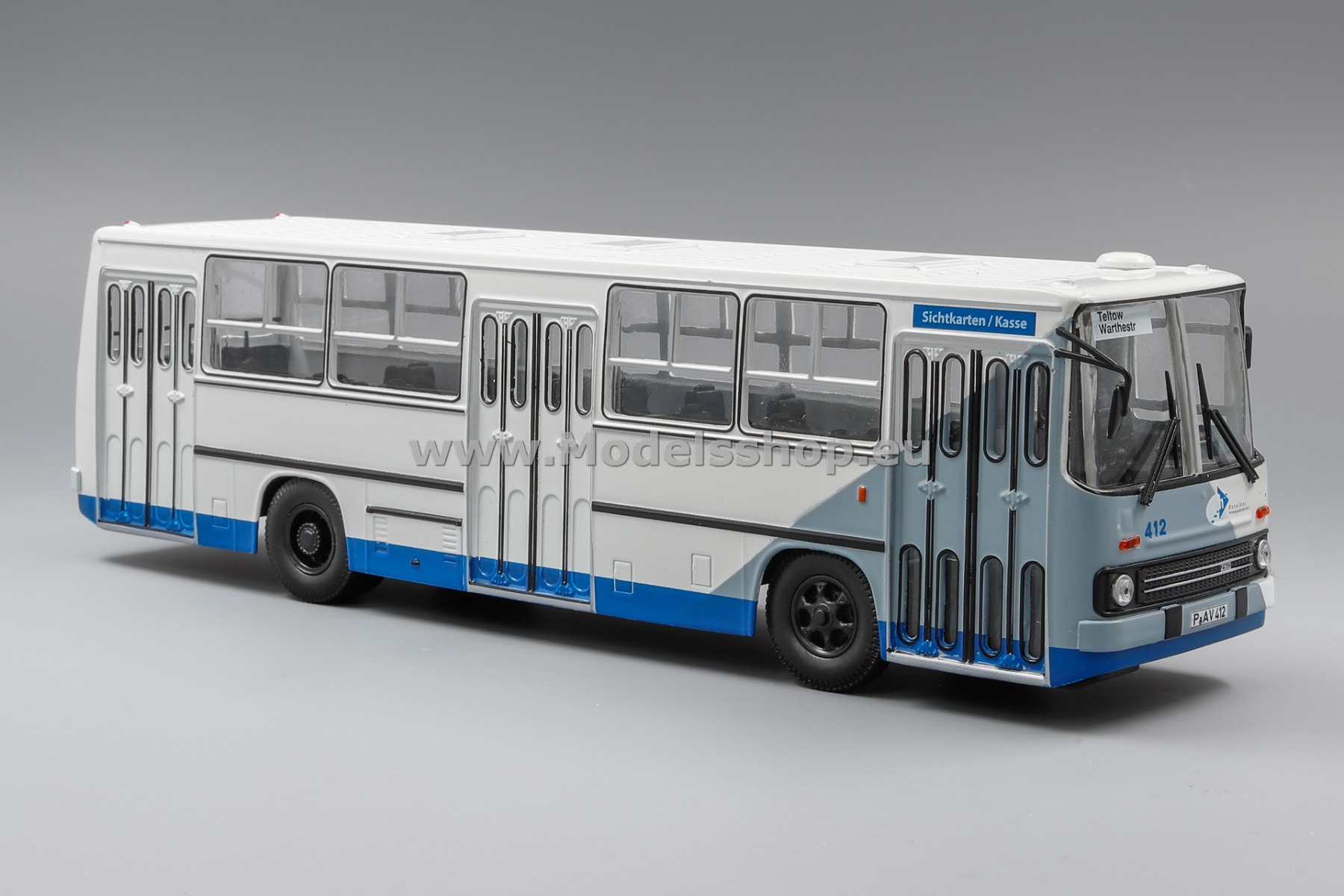 LEGO MOC 1976 Ikarus 260 City bus by SpeedHunCreations