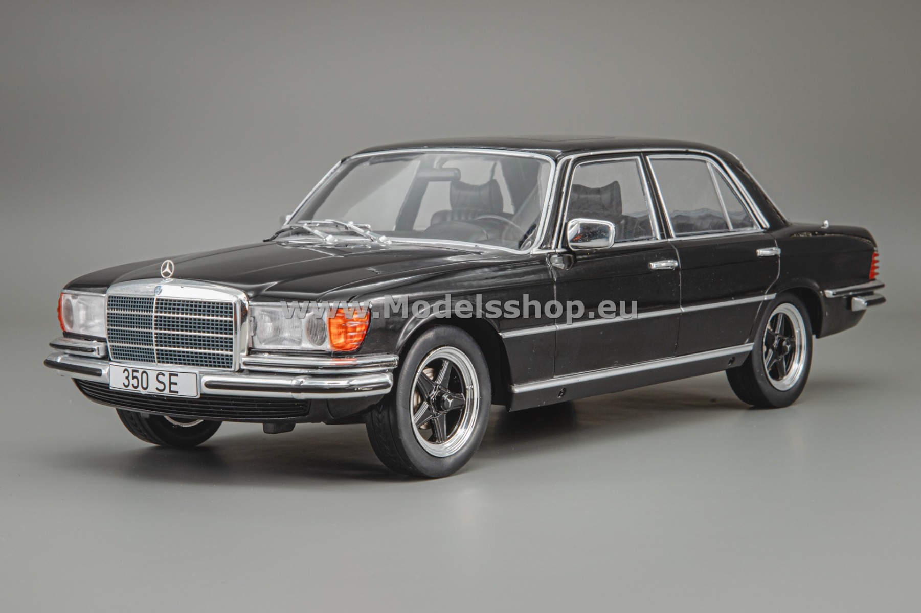 MCG18551 Mercedes-Benz S-Klasse (W116), 1972 /black/