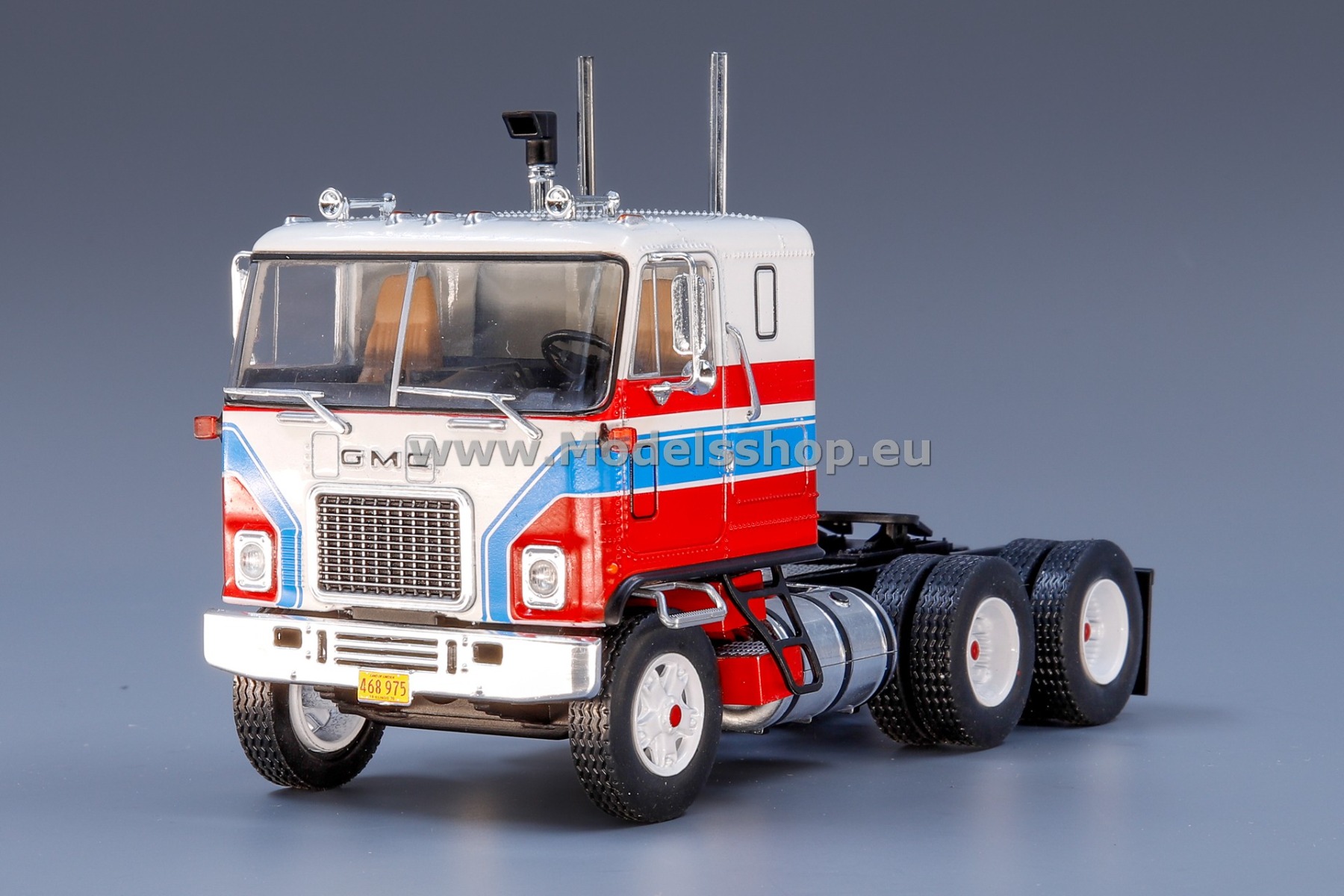 IXO TR143.22 GMC Astro 95 tractor truck, 1970 /white - red/ IXO TR143.22 GMC Astro 95 tractor truck, 1970 /white - red/